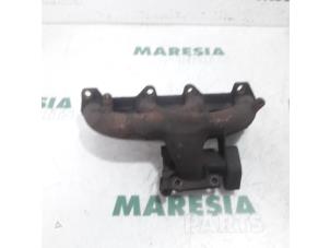 Gebruikte Uitlaatspruitstuk Lancia Lybra SW 1.9 JTD Prijs € 75,00 Margeregeling aangeboden door Maresia Parts