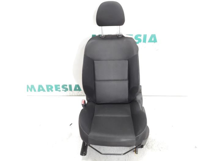 Peugeot 207 Stoelen links voorraad | Onderdelenlijn.nl
