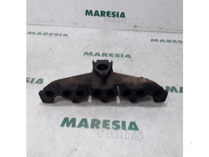 Gebruikte Spruitstuk Uitlaat Fiat Scudo (270) 2.0 D Multijet Prijs € 60,50 Inclusief btw aangeboden door Maresia Parts