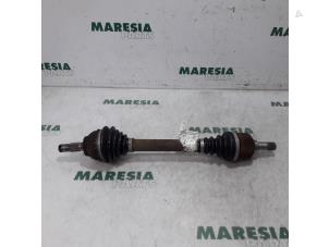 Gebruikte Aandrijfas links-voor Citroen Berlingo Cinqspace, Multispace 1.6i Prijs € 29,99 Margeregeling aangeboden door Maresia Parts