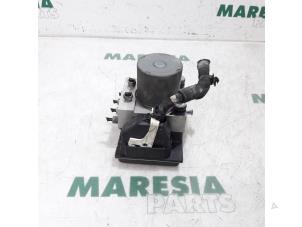 Gebruikte ABS Pomp Citroen C5 III Tourer (RW) 2.0 HDiF 16V Prijs € 145,00 Margeregeling aangeboden door Maresia Parts