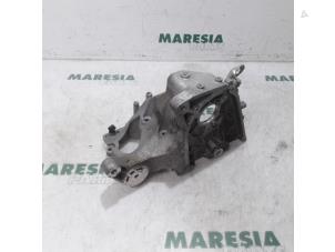 Gebruikte Steun (diversen) Fiat Ducato (250) 2.0 D 115 Multijet Prijs € 42,35 Inclusief btw aangeboden door Maresia Parts