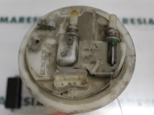 Gebruikte Tank element Pomp Peugeot 607 (9D/U) 2.2 16V Prijs € 30,00 Margeregeling aangeboden door Maresia Parts