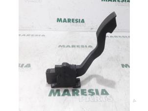 Gebruikte Gaspedaalpositie Sensor Fiat Ducato (250) 2.0 D 115 Multijet Prijs € 60,50 Inclusief btw aangeboden door Maresia Parts