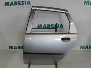 Gebruikte Deur 4Deurs links-achter Fiat Punto II (188) 1.2 16V 5-Drs. Prijs € 75,00 Margeregeling aangeboden door Maresia Parts