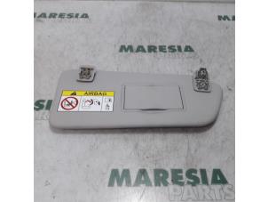 Gebruikte Zonneklep Peugeot 5008 I (0A/0E) 1.6 BlueHDi 120 Prijs € 35,00 Margeregeling aangeboden door Maresia Parts