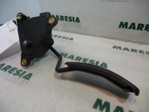 Gebruikte Gaspedaalpositie Sensor Renault Scénic II (JM) 2.0 16V Prijs € 35,00 Margeregeling aangeboden door Maresia Parts