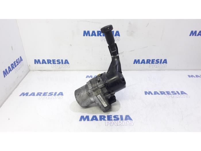Gebruikte Servopomp Citroen DS5 (KD/KF) 2.0 165 HYbrid4 16V Prijs € 262,50 Margeregeling aangeboden door Maresia Parts