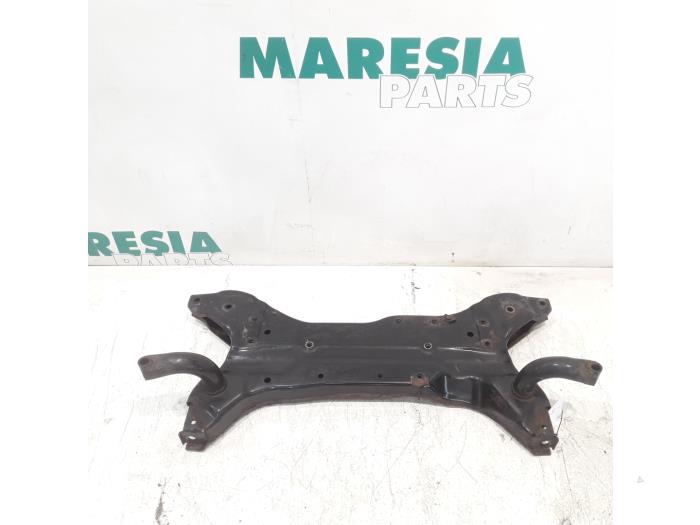 Gebruikte Subframe Citroen C-Crosser 2.2 HDiF 16V Prijs € 190,58 Inclusief btw aangeboden door Maresia Parts