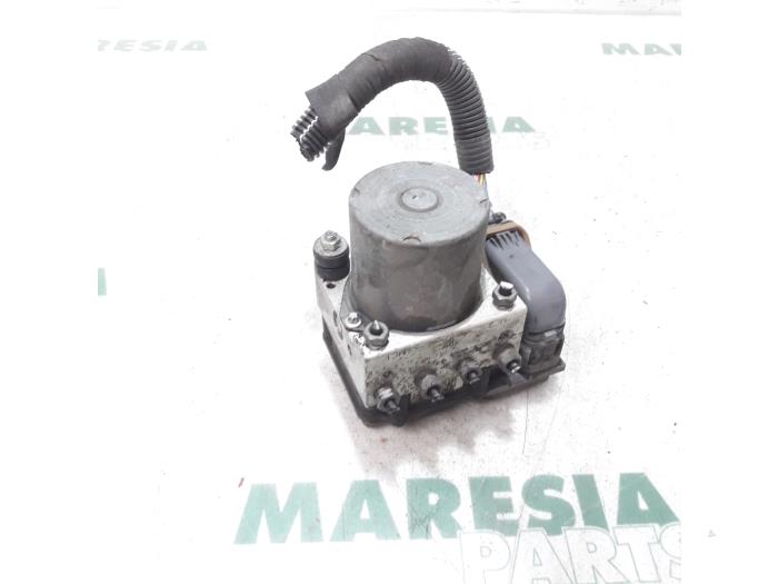 Gebruikte ABS Pomp Citroen Jumpy (G9) 2.0 HDI 120 16V Prijs € 145,19 Inclusief btw aangeboden door Maresia Parts