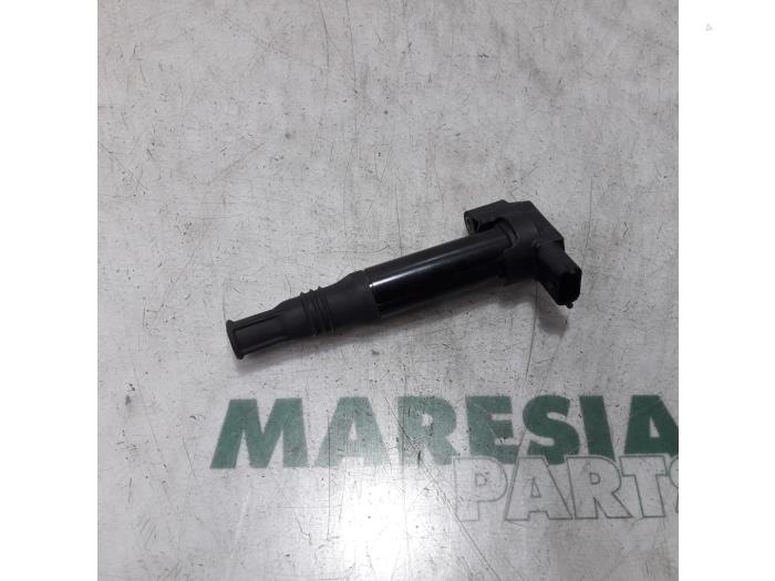 Gebruikte Bobine Peugeot 208 I (CA/CC/CK/CL) 1.0 Vti 12V PureTech Prijs € 10,00 Margeregeling aangeboden door Maresia Parts
