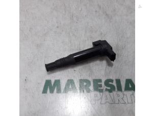 Gebruikte Bobine Peugeot 208 I (CA/CC/CK/CL) 1.0 Vti 12V PureTech Prijs € 10,00 Margeregeling aangeboden door Maresia Parts