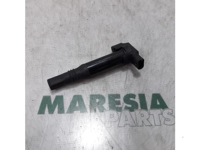 Gebruikte Bobine Peugeot 208 I (CA/CC/CK/CL) 1.0 Vti 12V PureTech Prijs € 10,00 Margeregeling aangeboden door Maresia Parts