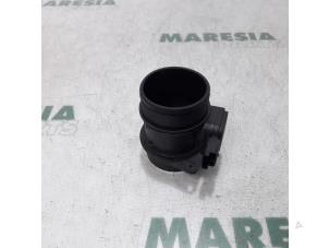 Gebruikte Luchthoeveelheidsmeter Citroen C6 (TD) 2.7 HDiF V6 24V Prijs € 35,00 Margeregeling aangeboden door Maresia Parts