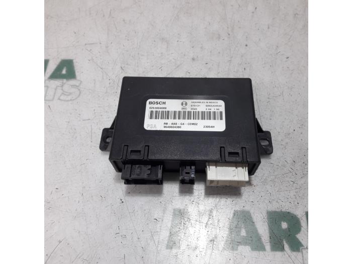 Gebruikte PDC Module Citroen C6 (TD) 2.7 HDiF V6 24V Prijs € 105,00 Margeregeling aangeboden door Maresia Parts
