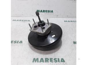 Gebruikte Rembol Renault Scénic III (JZ) 2.0 16V CVT Prijs € 35,00 Margeregeling aangeboden door Maresia Parts