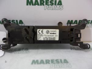 Gebruikte Computer Diversen Lancia Thesis (841) 2.4 JTD 20V Autom. Prijs € 75,00 Margeregeling aangeboden door Maresia Parts