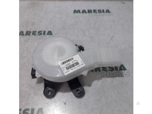 Gebruikte Blower Citroen C4 Grand Picasso (3A) 1.6 HDiF 115 Prijs € 35,00 Margeregeling aangeboden door Maresia Parts