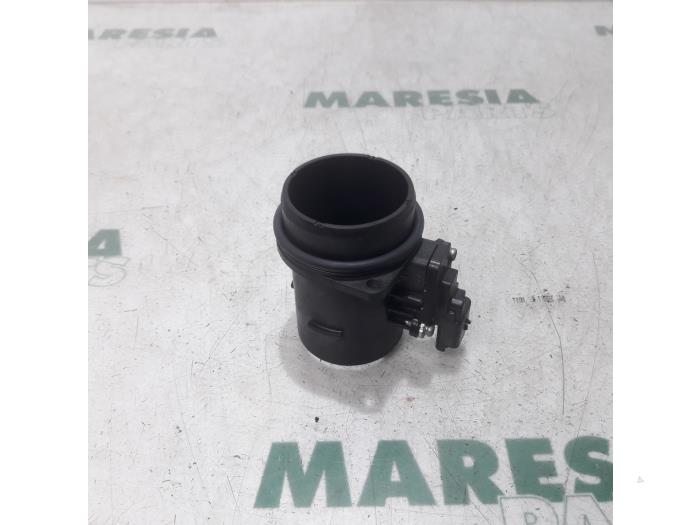 Gebruikte Luchthoeveelheidsmeter Citroen C4 Grand Picasso (3A) 1.6 HDiF 115 Prijs € 20,00 Margeregeling aangeboden door Maresia Parts