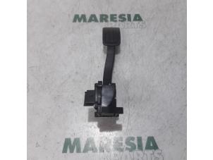 Gebruikte Sensor Gaspedaalpositie Citroen C4 Grand Picasso (3A) 1.6 HDiF 115 Prijs € 30,00 Margeregeling aangeboden door Maresia Parts