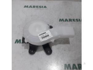 Gebruikte Kachel Ventilatiemotor Citroen C4 Grand Picasso (3A) 1.6 HDiF 115 Prijs € 35,00 Margeregeling aangeboden door Maresia Parts