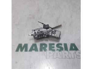 Gebruikte Kontaktslot + Sleutel Peugeot 508 (8D) 1.6 HDiF 16V Prijs € 60,00 Margeregeling aangeboden door Maresia Parts