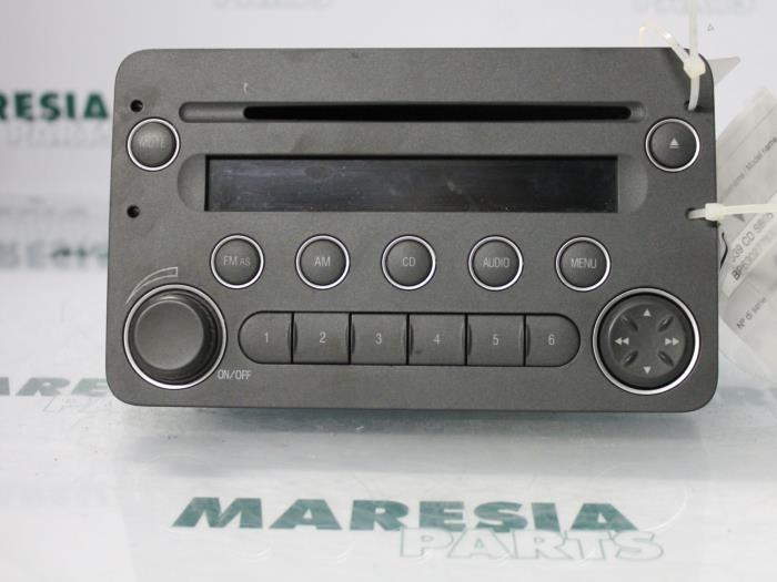 Radio CD Speler van een Alfa Romeo 159 Sportwagon (939BX) 1.8 MPI 16V 2007