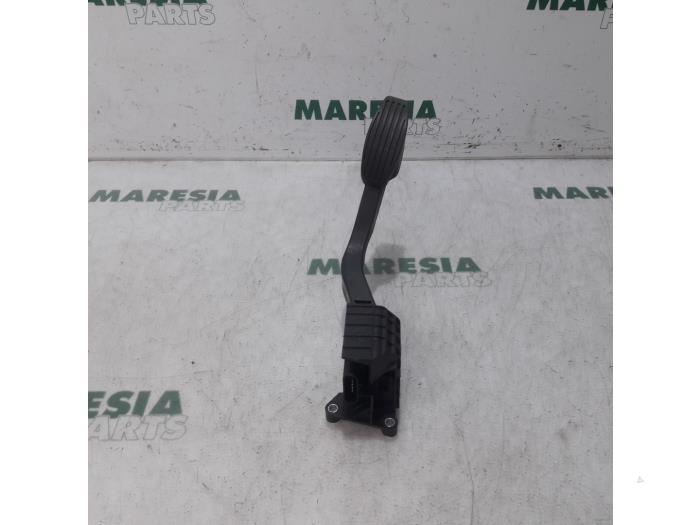 Gebruikte Gaspedaalpositie Sensor Fiat 500 (312) 0.9 TwinAir 85 Prijs € 19,99 Margeregeling aangeboden door Maresia Parts