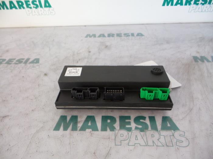 Gebruikte Computer Diversen Peugeot 807 2.2 16V Prijs € 75,00 Margeregeling aangeboden door Maresia Parts