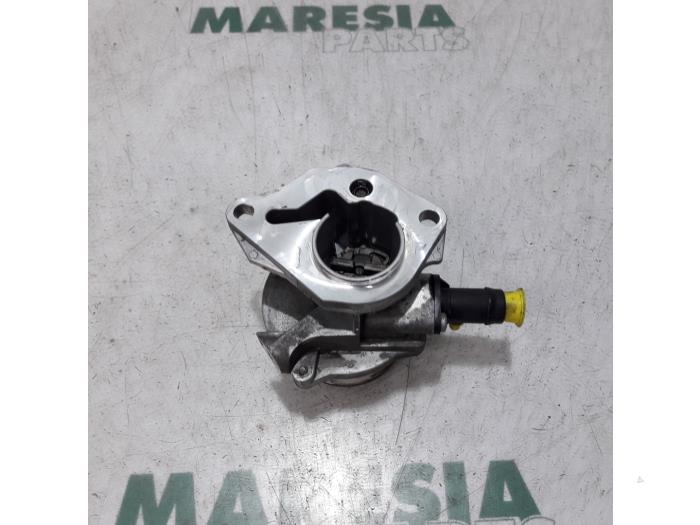 Gebruikte Vacuumpomp (Diesel) Renault Twingo II (CN) 1.5 dCi 90 FAP Prijs € 30,00 Margeregeling aangeboden door Maresia Parts
