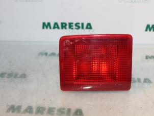 Gebruikte Achterlicht links Peugeot 407 SW (6E) 2.0 16V Prijs € 15,00 Margeregeling aangeboden door Maresia Parts