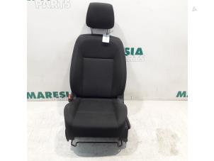Gebruikte Stoel links Renault Koleos I 2.5 16V Prijs € 100,00 Margeregeling aangeboden door Maresia Parts