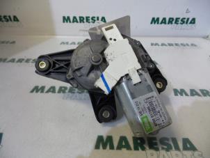 Gebruikte Motor Ruitenwisser achter Renault Vel Satis (BJ) 3.5 V6 24V Autom. Prijs € 75,00 Margeregeling aangeboden door Maresia Parts