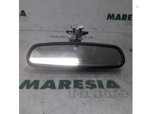 Gebruikte Spiegel binnen Renault Koleos I 2.5 16V Prijs € 50,00 Margeregeling aangeboden door Maresia Parts