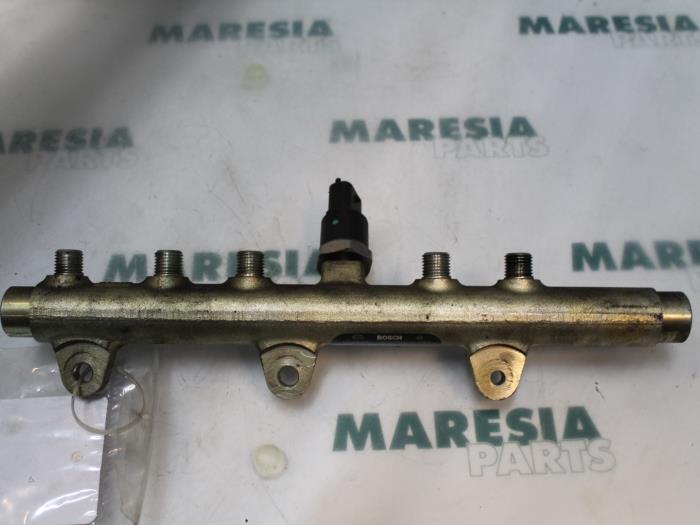 Gebruikte Verstuiver brug Fiat Doblo (223A/119) 1.9 JTD Prijs € 60,50 Inclusief btw aangeboden door Maresia Parts