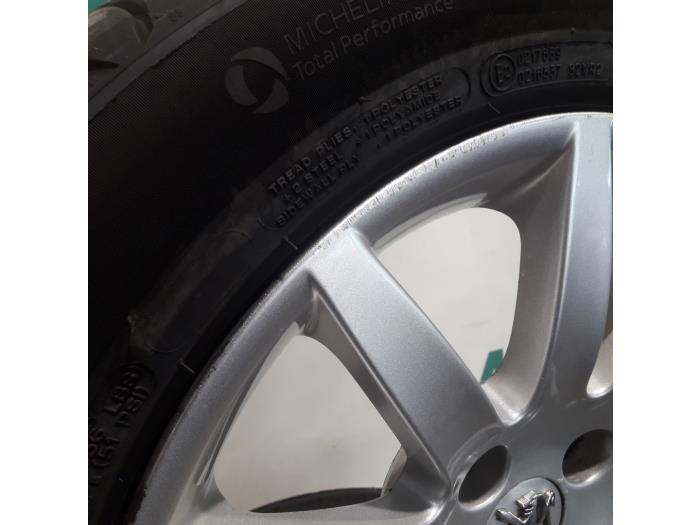 Sportvelgen Set van een Peugeot 308 SW (4E/H) 1.6 VTI 16V 2009