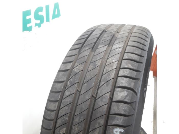 Sportvelgen Set van een Peugeot 308 SW (4E/H) 1.6 VTI 16V 2009