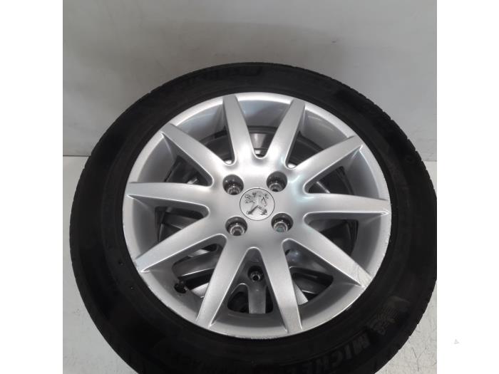 Sportvelgen Set van een Peugeot 308 SW (4E/H) 1.6 VTI 16V 2009