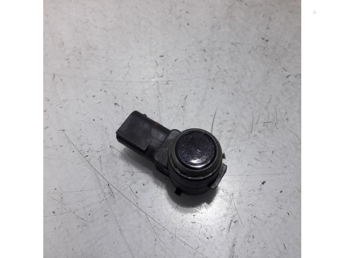 PDC Sensor van een Peugeot 308 SW (4E/H) 1.6 VTI 16V 2009