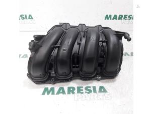 Gebruikte Inlaatspruitstuk Peugeot 308 SW (4E/H) 1.6 16V THP 150 Prijs € 49,99 Margeregeling aangeboden door Maresia Parts