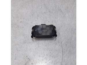 Gebruikte Regensensor Citroen C5 II Berline (RC) 2.0 16V Prijs € 50,00 Margeregeling aangeboden door Maresia Parts