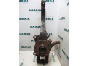 Gebruikte Asschenkel links-voor Alfa Romeo 166 2.0 Twin Spark 16V Prijs € 75,00 Margeregeling aangeboden door Maresia Parts