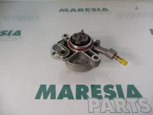 Gebruikte Vacuumpomp (Diesel) Peugeot 607 (9D/U) 2.2 HDi 16V FAP Prijs € 50,00 Margeregeling aangeboden door Maresia Parts