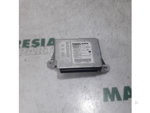 Gebruikte Airbag Module Renault Grand Scénic II (JM) 2.0 16V Turbo Prijs € 100,00 Margeregeling aangeboden door Maresia Parts