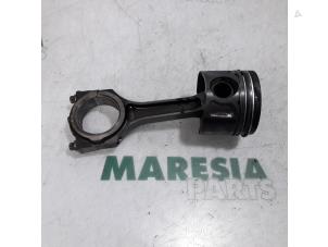 Gebruikte Zuiger Peugeot Boxer Prijs € 65,00 Margeregeling aangeboden door Maresia Parts