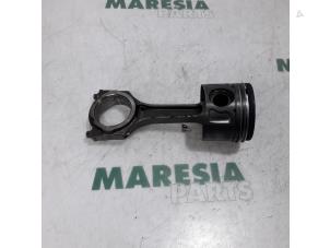 Gebruikte Zuiger Peugeot Boxer Prijs € 65,00 Margeregeling aangeboden door Maresia Parts