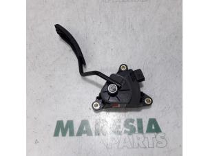 Gebruikte Gaspedaalpositie Sensor Renault Kangoo Express (FW) 1.5 dCi 75 Prijs € 60,50 Inclusief btw aangeboden door Maresia Parts