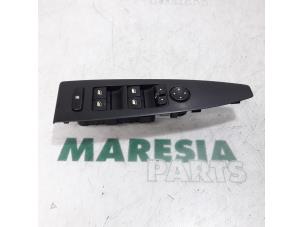 Gebruikte Schakelblok ruiten Citroen C6 (TD) 2.7 HDiF V6 24V Prijs € 85,00 Margeregeling aangeboden door Maresia Parts
