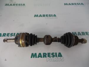 Gebruikte Homokineetas links-voor Alfa Romeo 146 (930B) 1.4 Twin Spark 16V Prijs € 35,00 Margeregeling aangeboden door Maresia Parts