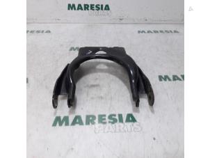 Gebruikte Triangel links-voor Citroen C6 (TD) 2.7 HDiF V6 24V Prijs € 25,00 Margeregeling aangeboden door Maresia Parts